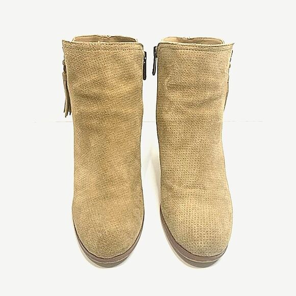 Guess Beige Perforated Suede Western Girls Zip Stacked Heels Ankle Boots 10M - Picture 4 of 10